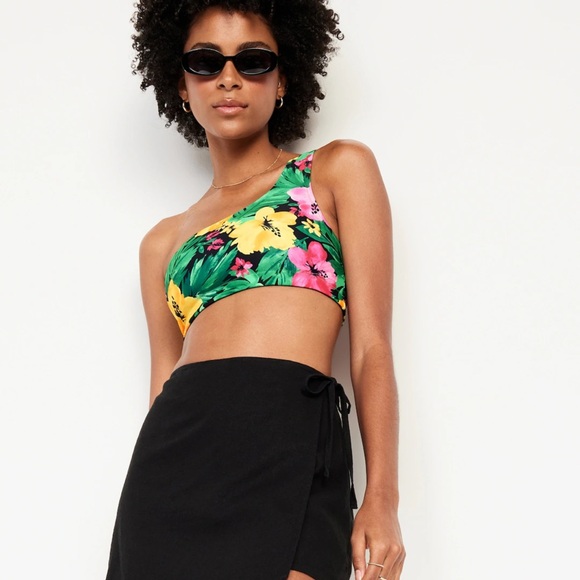 NWT OLD NAVY Printed One-Shoulder Bikini Swim Top Color: Tropical Floral - Picture 4 of 10